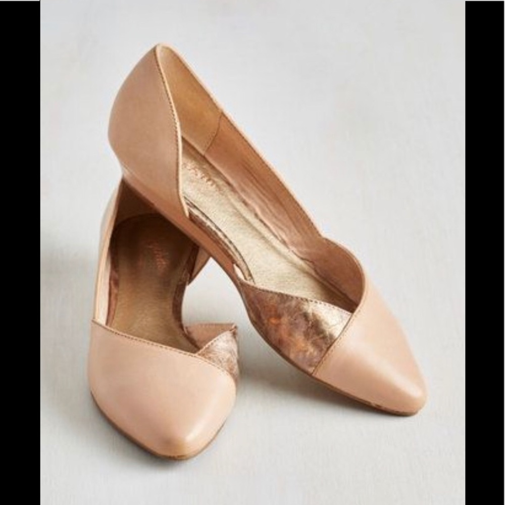Seychelles Kitten Heels in Nude/Rose Gold D'Orsay